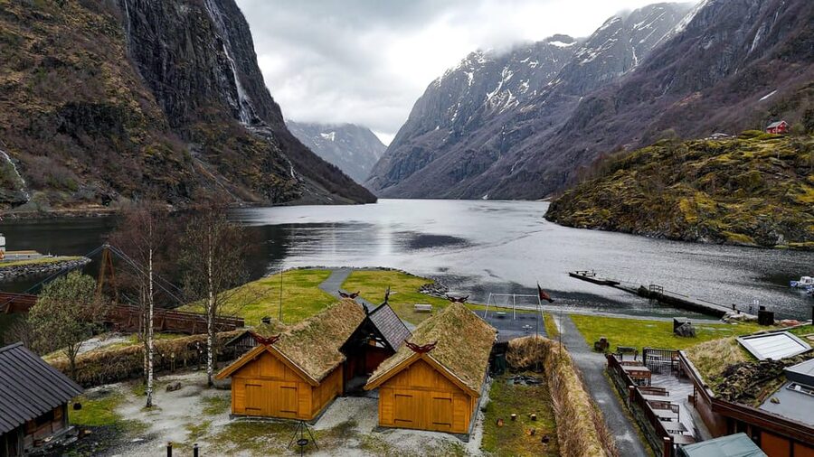 Bergen: Viking Village, Nærøyfjorden Cruise and Flåm Railway - Njardarheimr and the Viking Village at Gudvangen