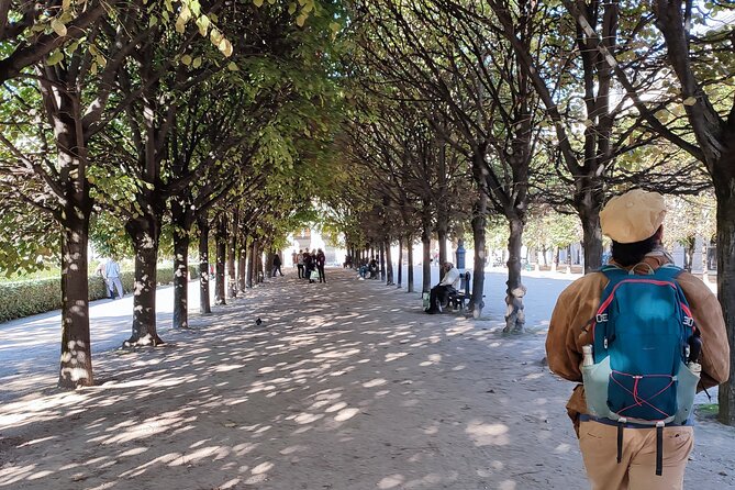 Best Bits of Paris: 40 Favorites Small-Group Walking & Metro Tour - The Louvre is a grand exterior lesson