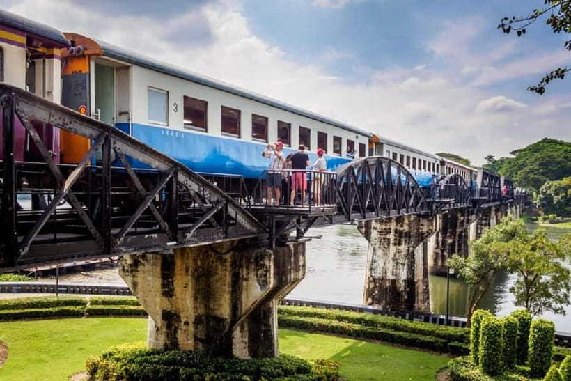BKK: Damnoen Floating Market, Maeklong Rail & River Bridge - The floating market: boat views, wooden canals, and sales pressure
