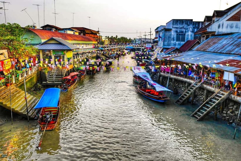 BKK: Damnoen Floating Market, Maeklong Rail & River Bridge - The River Kwai Bridge is more than a photograph