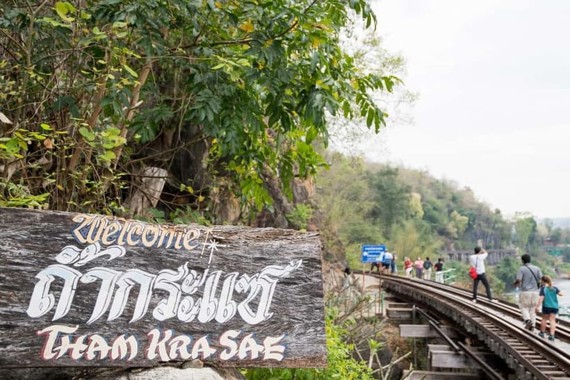 BKK: Damnoen Floating Market, Maeklong Rail & River Bridge - Who will enjoy this day most?