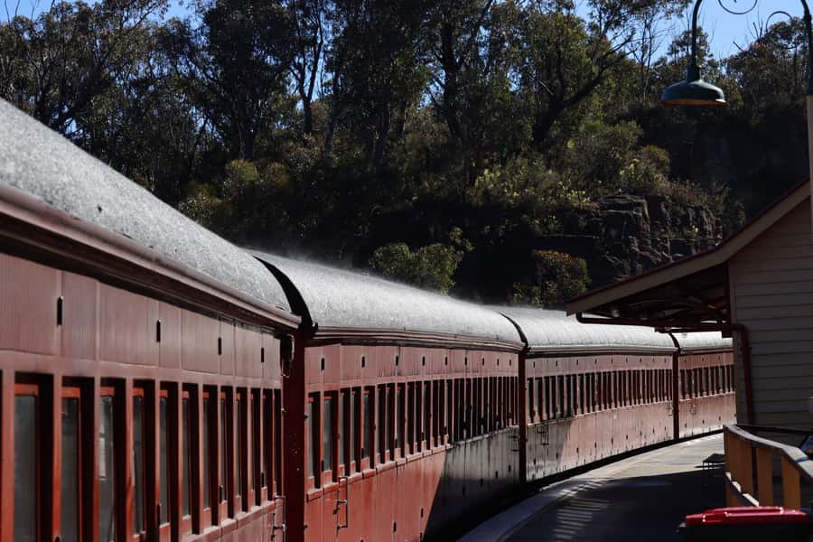 Blue Mountains: Zig Zag Railway Heritage Train Ride - What happens at Clarence and the station areas