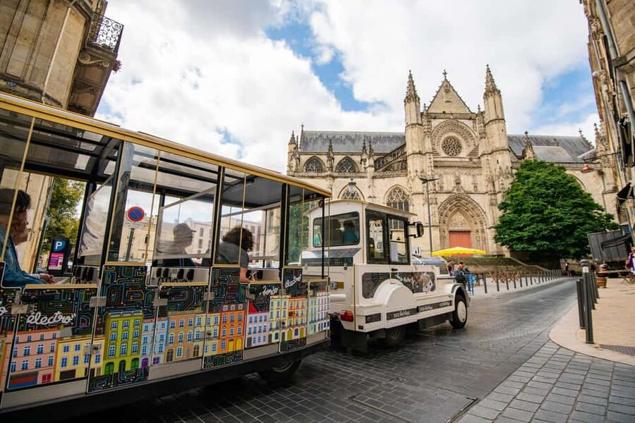 Bordeaux: Little Electric Train Tour - Key points at a glance