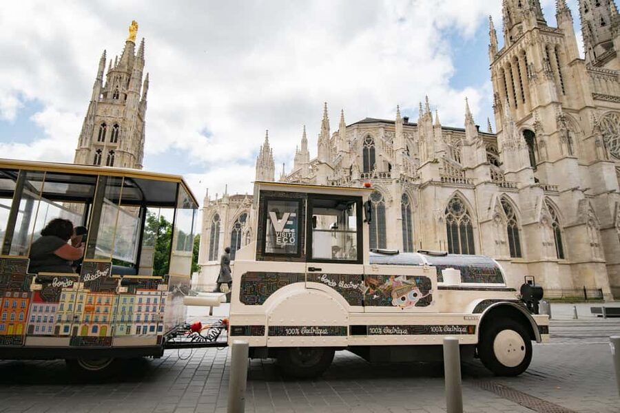 Bordeaux: Little Electric Train Tour - UNESCO monuments without the long march