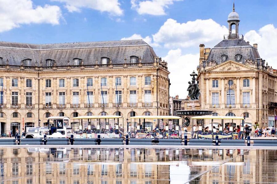 Bordeaux: Little Electric Train Tour - Booking, cancellation, and practical value