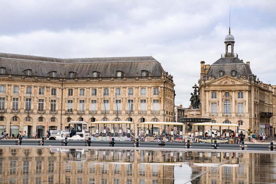 Bordeaux: Little Electric Train Tour - Following Bordeaux from Roman roots to today