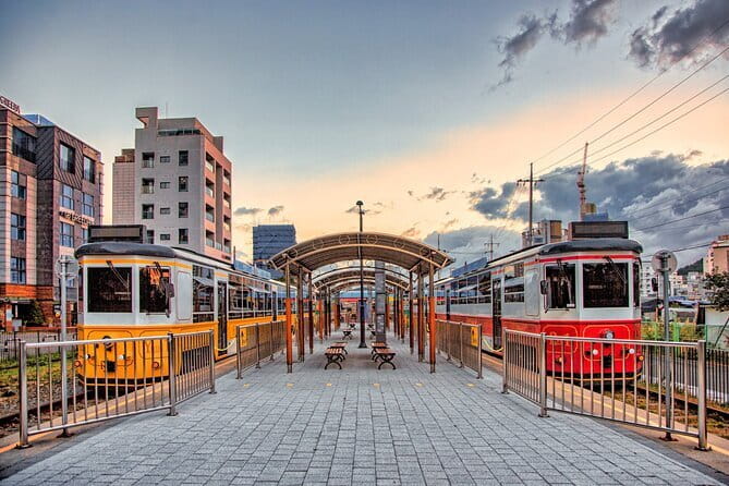 Busan Full-Day City Tour with Gamcheon Village, Sea Temple & more - Guide quality can shape the experience