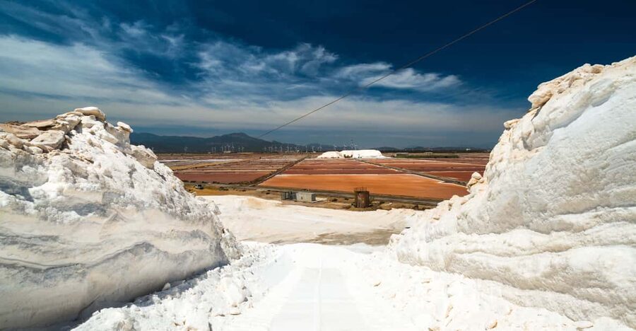 Cagliari: Conti Vecchi Salt Flats Train and Tour - Why this saltworks visit feels different from a standard museum