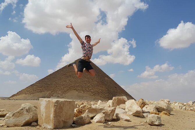 Cairo : 3-Days Cairo and Luxor Guided Tours by Overnight Train - Day one at the Giza Plateau
