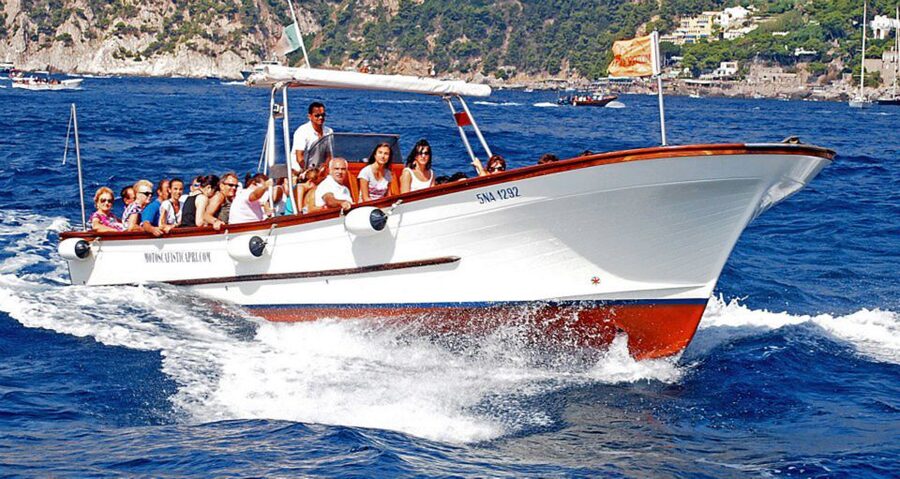 Capri: DIY Day Trip with Blue Grotto, Funicular & Lunch - Returning to Capri town