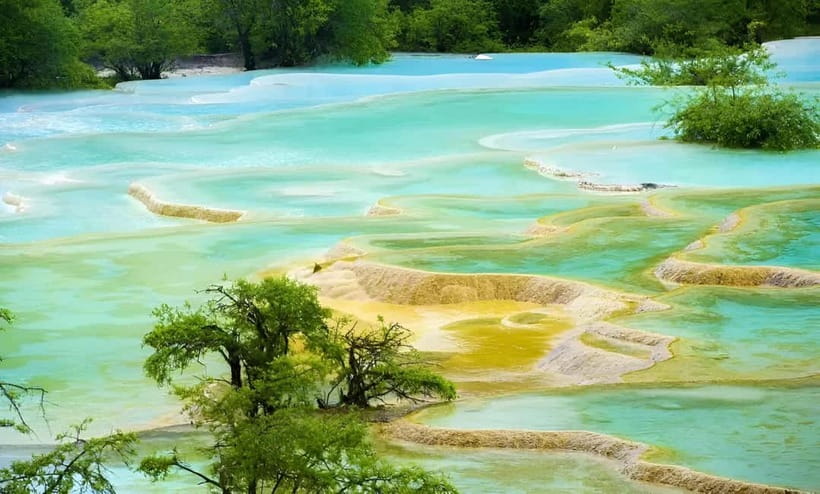 Chengdu: private 2-Day Huanglong Jiuzhaigou tour by train - Why this Chengdu outing works