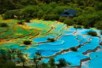 private 2-Day Huanglong Jiuzhaigou tour by train