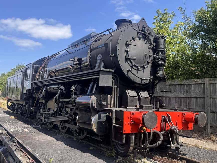 Chinnor: Chiltern Hills Steam Train Ride - A Nostalgic Outing for Different Ages