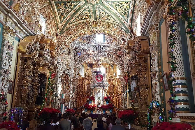 Cholula Magical Twon on a Traditional Tram from Puebla - Four hours around Plaza de la Concordia