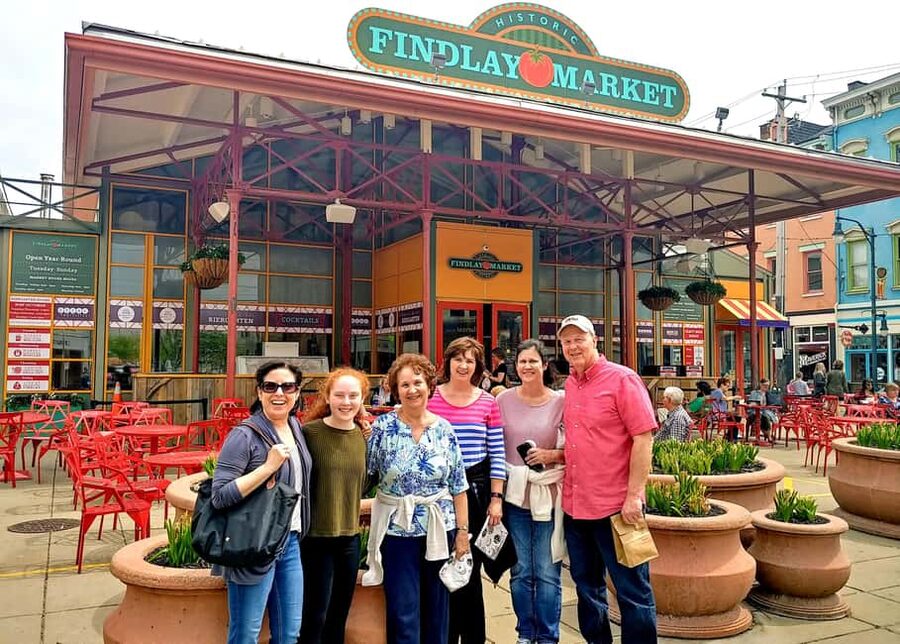 Cincinnati: City Highlights and Food Tour by Streetcar - Riding the Cincinnati Connector Streetcar