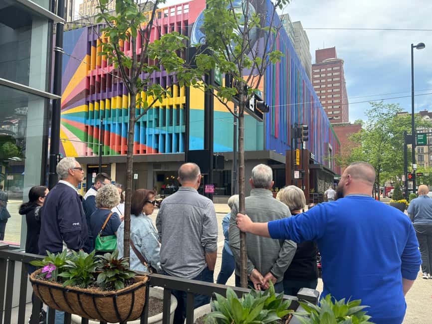Cincinnati: City Highlights and Food Tour by Streetcar - Goetta, chili, and the foods Cincinnati claims as its own