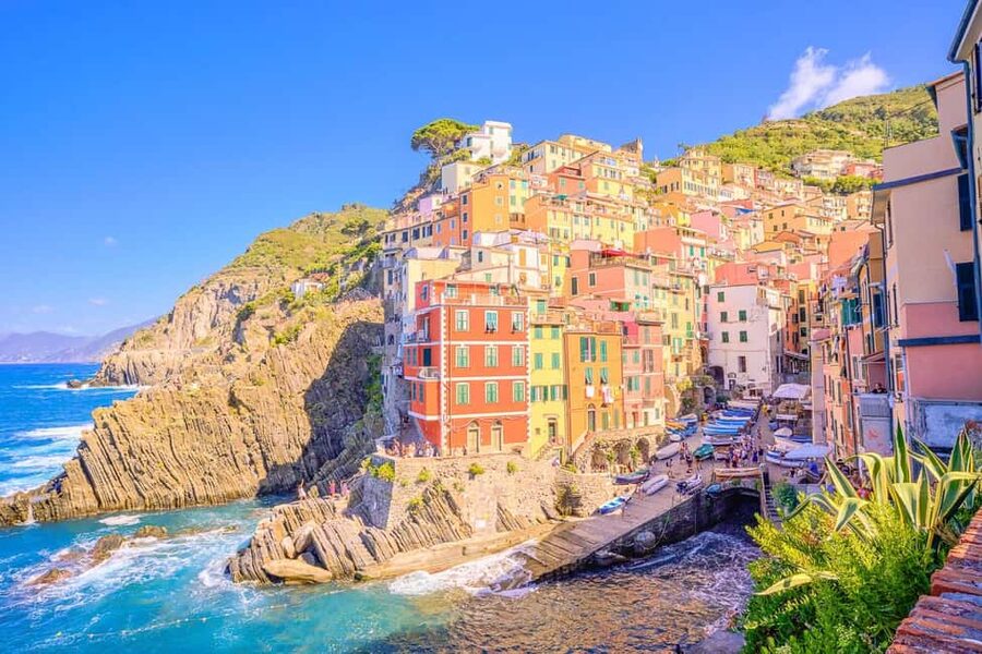 Cinque Terre Tour and Limoncino by Train from La Spezia - Walking, luggage, and who should skip it