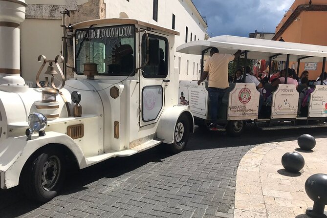 Colonial Zone Train 45 minutes of history and culture in Santo Domingo - What you see in the Zona Colonial