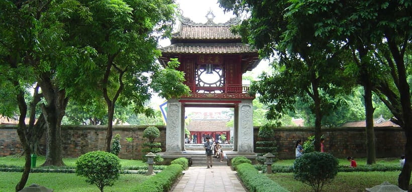Combo Full-day Hanoi: Incense Village-City Tour-Train Street - The Ho Chi Minh Complex gives the afternoon a national focus