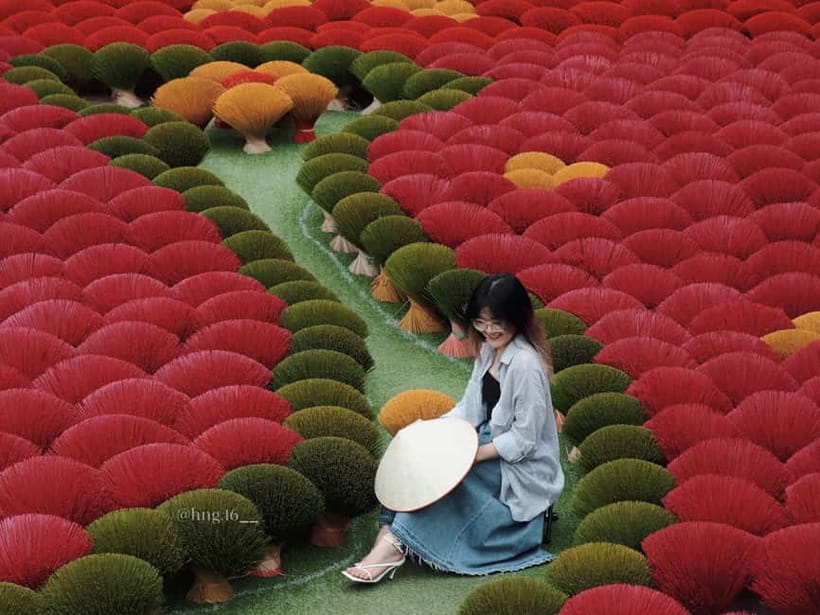 Combo Full-day Hanoi: Incense Village-City Tour-Train Street - Train Street brings a sharp change of pace