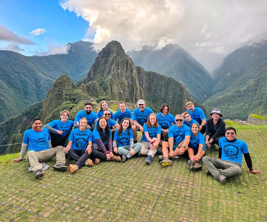 Cusco: Machu Picchu 2-Day Inca Trail with Panoramic Train - Km 104 to Chachabamba and Wiñaywayna