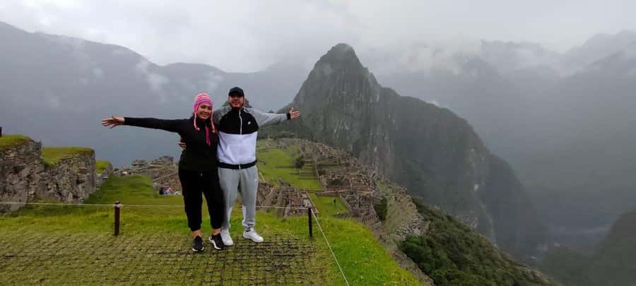 Cusco: Machu Picchu Day Trip with Train + Entrance ticket - The long return to Cusco