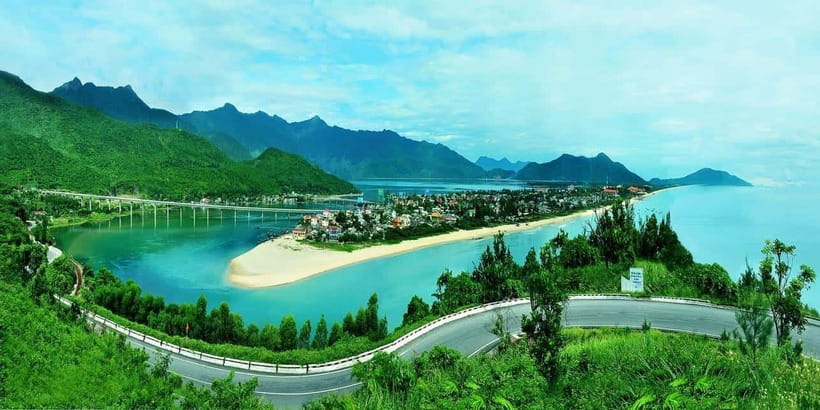 Da Nang: Hue Imperial Day Trip, Hai Van Pass Train, & Lunch - Why this Da Nang to Hue trip works