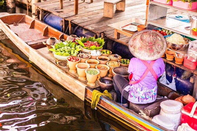 Damnoen Saduak Floating Market and Maeklong Railway Market Tour - Pickup, meeting point, and timing