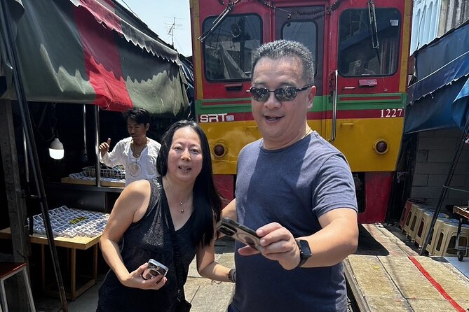 Damnoen Saduak Floating Market & Maeklong Railway From Bangkok - The long drive from Bangkok matters