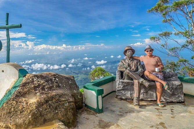 Day Excursions to Horton Plains & Local Train Experience from Ella - Practical clothing and temple etiquette