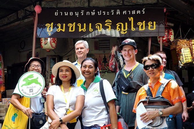 Day Trip to Bangkok Floating Market & Maeklong Railway - Which kind of visitor will enjoy this most?