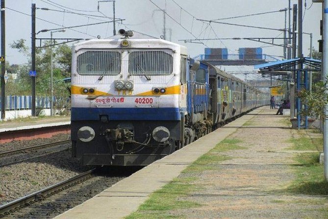 Delhi Agra Delhi: Round Trip By Gatimaan Express Train - Key points to know before booking