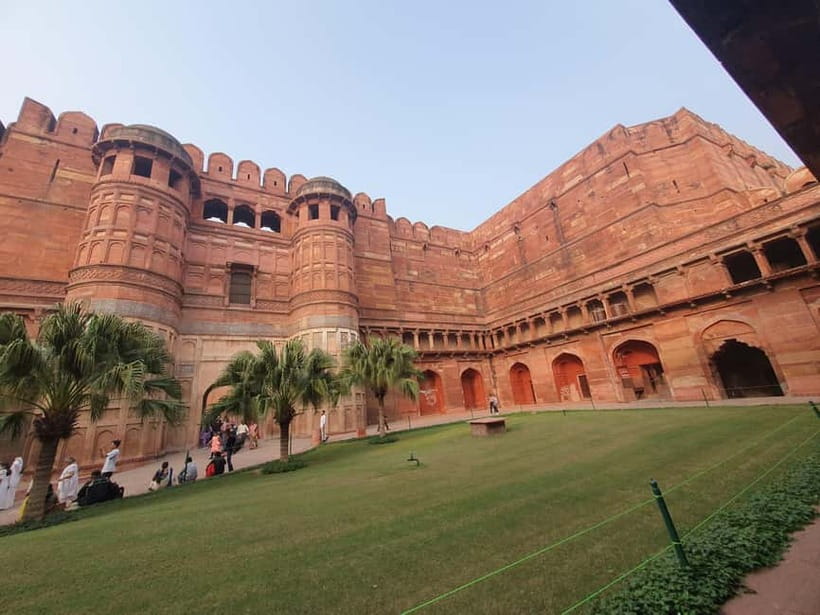 Delhi: Same Day Taj Mahal with Elephant SOS by Express Train - Mughlai lunch on Fatehabad Road