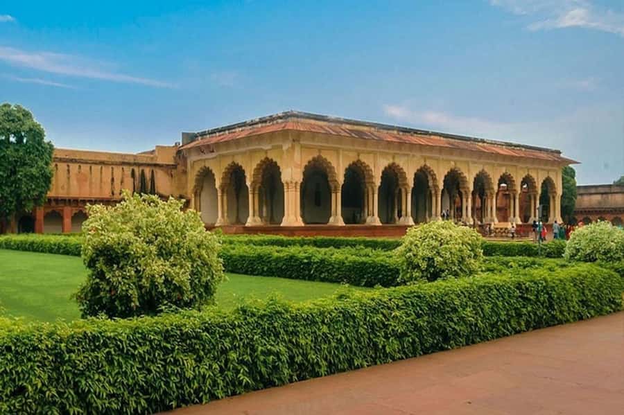 Delhi: Taj Mahal & Agra Tour by Gatimaan Express Train - Practical tips for a smoother day
