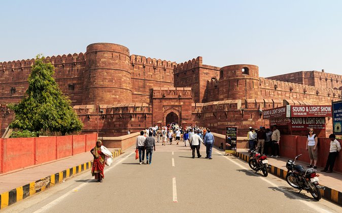 Delhi to Agra Taj Mahal Private Day Trip by Superfast Train - What the $170 price really buys