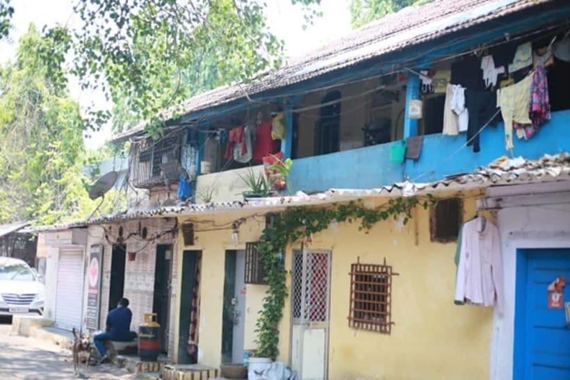 Dhobi Ghat Laundry and Dharavi Slum Tour with Local Train - Should you book the Dhobi Ghat and Dharavi tour?