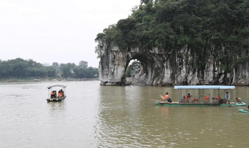 Discover Guilin's Gems:Guangzhou-Bullet Train Highlight Tour - A private guide changes the pace