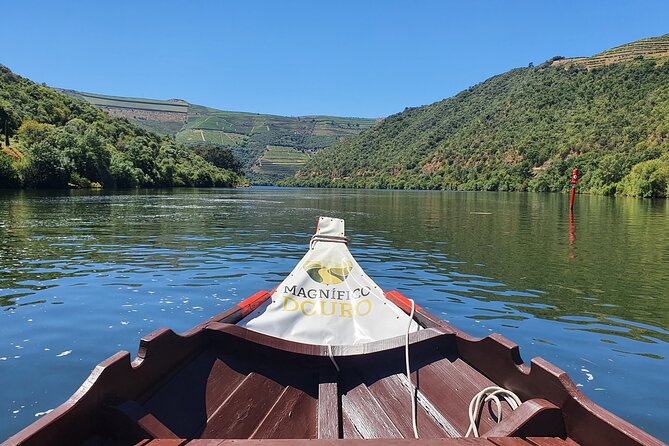 Douro Valley Tour with Train and Vinho Verde - Sabrosa and a generous lunch break