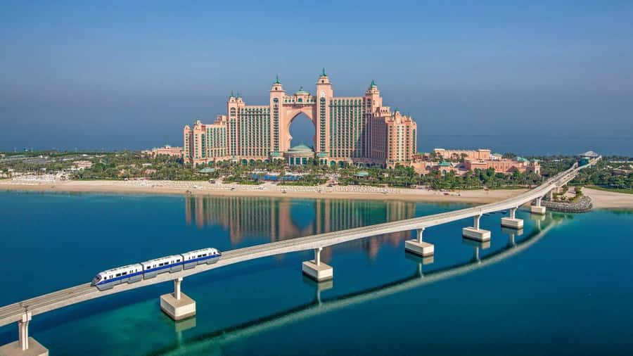 Dubai Full-Day Tour: Mosque, Souks, Burj Khalifa photo stop - Why this eight-hour Dubai tour works for first-time visitors