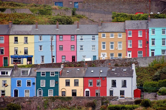 Dublin to Cork, Blarney Castle & Cóbh Heritage Centre by train - Lunch and free time in Blarney village