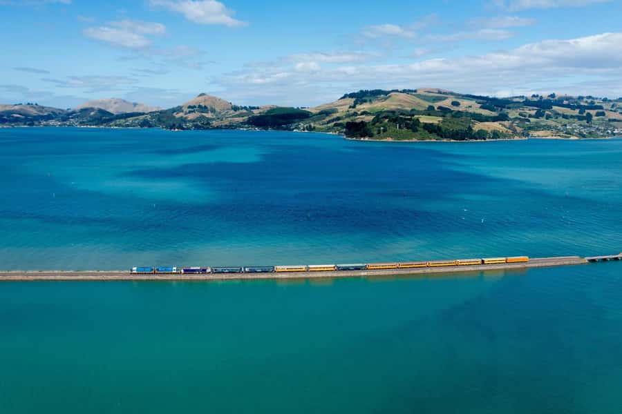 Dunedin: Scenic Railway Tour of Otago's Coastline - Leaving Dunedin Railway Station