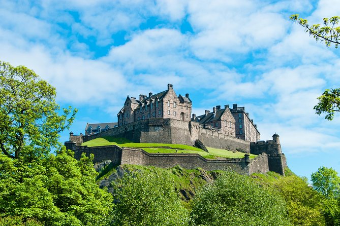 Edinburgh, Loch Ness, The Highlands from London - 3 Day Rail Tour - Exploring the Royal Mile and New Town
