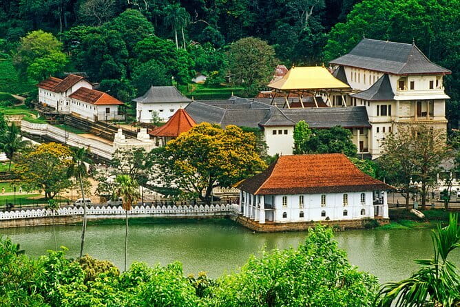 Ella Day Tour with Scenic Train Ride From Hikkaduwa - What the $180 Price Includes