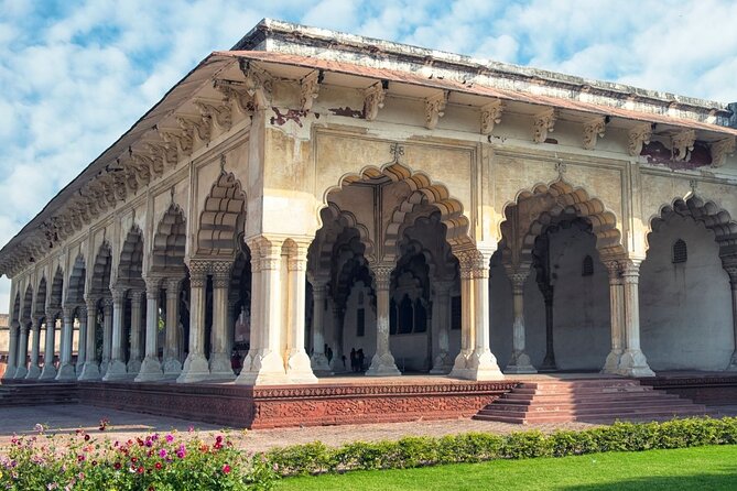 Enchanting Taj Mahal Same Day Tour by Gatiman Train From Delhi - Agra Fort and the Mughal story