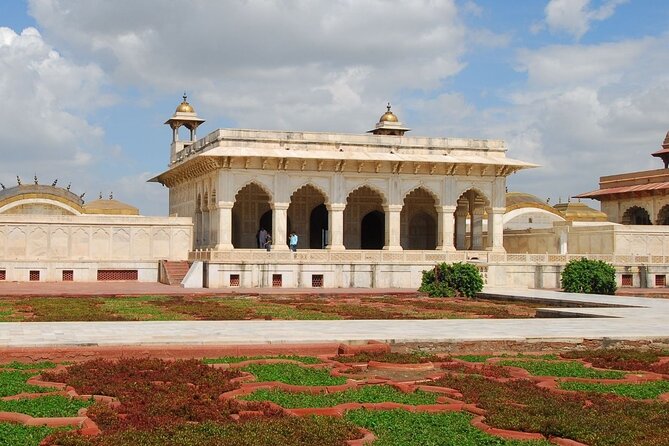 Enchanting Taj Mahal Same Day Tour by Gatiman Train From Delhi - Who will get the most from this day