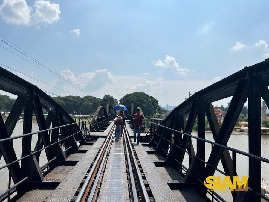 Erawan Waterfall, River Kwai & Railway Tour : From Bangkok - The return to Bangkok
