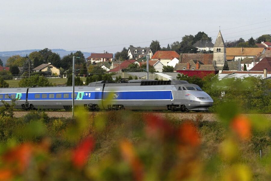 Europe: Eurail Global Mobile Pass for 33 Countries - Building a route from Switzerland outward