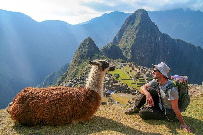 Excursion to MachuPicchu with Train Vistadome Full Day - Arriving in Aguas Calientes