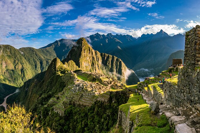 Excursion to the Sacred Valley and Machu Picchu by Panoramic Train - The panoramic train makes the evening easier