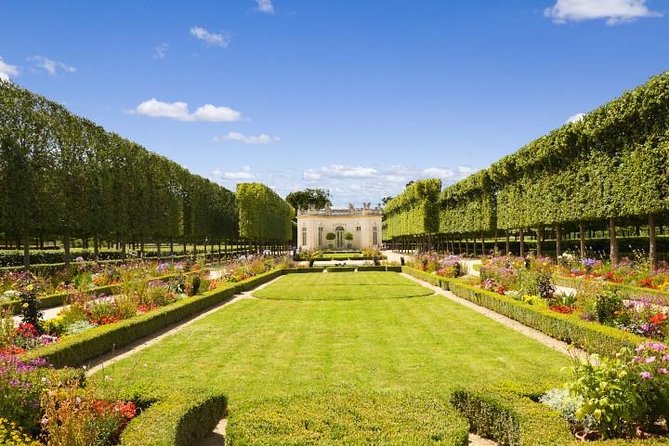 Excursion to Versailles by train with entrance to the Palace and Gardens - What the $73.52 price really covers